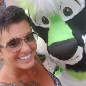 Meet your Posher, Holly